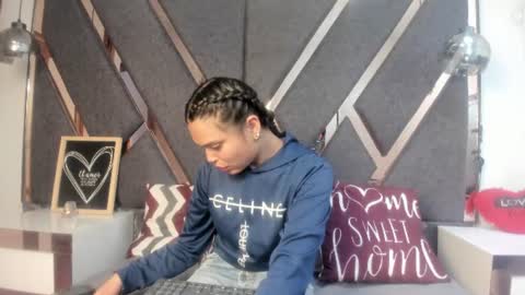 Snapshot of maggyx_69 chatting on 06/15/26, 02:52 Kimy online show from 06/15/26, 02:52