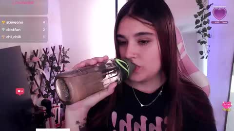 Luna  online show from 02/21/26, 06:42