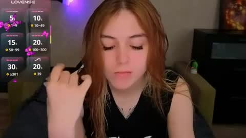 Snapshot of magic_bella chatting on 06/20/26, 07:55 Bella online show from 06/20/26, 07:55