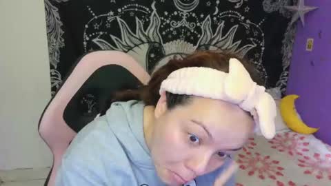 Claire online show from 07/17/26, 11:39