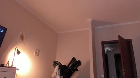 Alice  online show from 02/04/26, 10:43