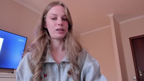 Alice  online show from 03/06/26, 12:01