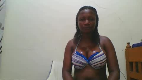 magic_koko3 online show from 10/13/25, 12:05