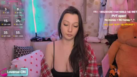 Snapshot of magic_lilly chatting on 04/13/26, 06:57 Hello sweet I am Lilly Lets have fun The show will start around 600 PM GTM or 100 PM GTM online show from 04/13/26, 06:57