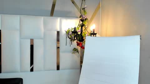 Snapshot of magic_marg chatting on 12/26/24, 08:00 Marge online show from 12/26/24, 08:00