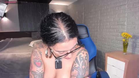 Snapshot of magic_marg chatting on 09/25/25, 10:08 Marge online show from 09/25/25, 10:08