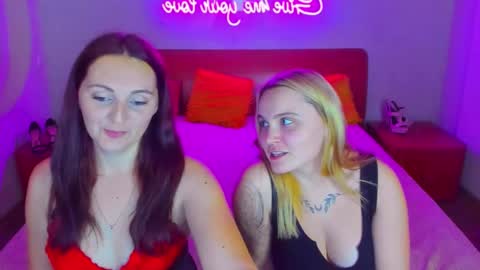 Lili and Bella online show from 12/15/24, 05:20