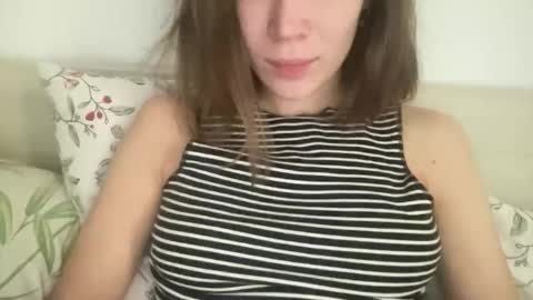 magicgirl50053 online show from 11/05/25, 10:26