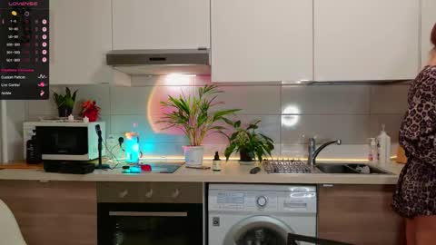 MagicLove online show from 11/02/25, 07:55