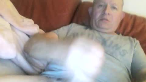 magicman250 online show from 10/25/25, 04:31