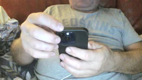 Snapshot of magicman250 chatting on 07/19/26, 11:19 magicman250 online show from 07/19/26, 11:19