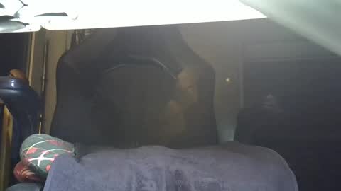 Snapshot of magicomerlino63 chatting on 10/31/25, 01:06 magicomerlino63 online show from 10/31/25, 01:06