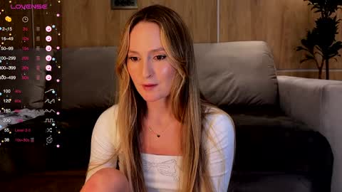 magicpeaach online show from 02/06/25, 06:13