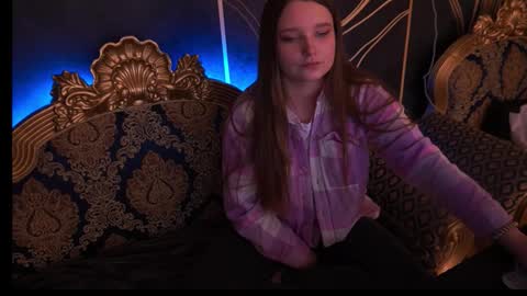 Emily online show from 02/02/26, 01:54