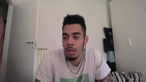 Magicsempai online show from 12/17/24, 11:49