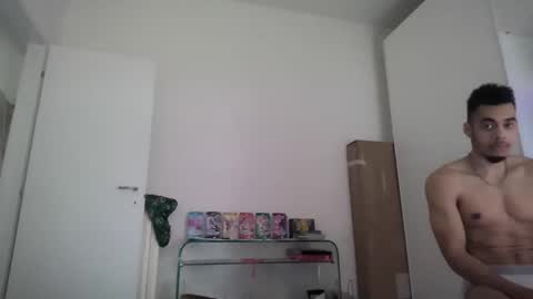 Magicsempai online show from 03/10/25, 11:42