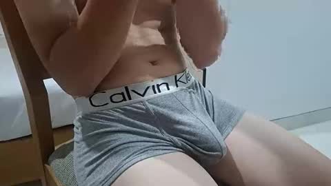 Snapshot of magicstick3003 chatting on 10/12/25, 08:57 Eli online show from 10/12/25, 08:57