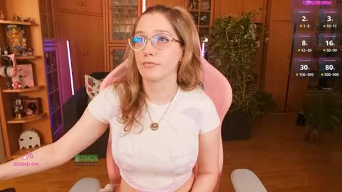 Snapshot of magicstylex chatting on 06/07/26, 04:33 Nicole online show from 06/07/26, 04:33