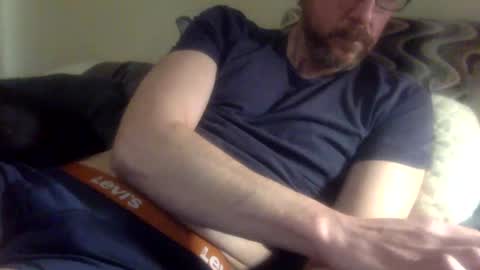 Snapshot of magictongue88 chatting on 03/06/25, 11:20 magictongue88 online show from 03/06/25, 11:20