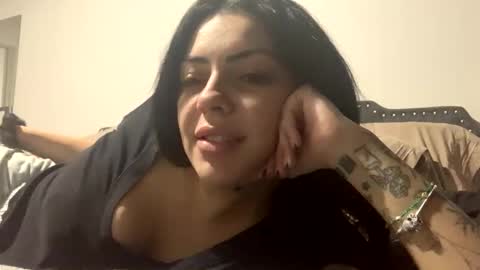 magicvalentine11 online show from 12/16/25, 06:18