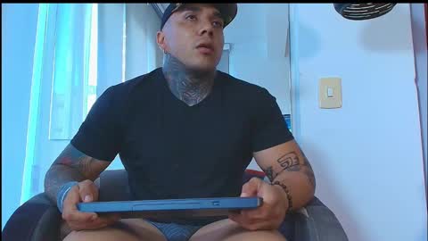 Snapshot of magiic_98 chatting on 09/26/25, 09:19 M A G I C online show from 09/26/25, 09:19