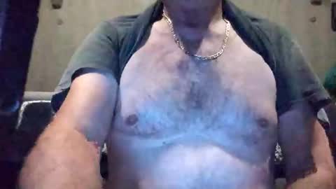 magnit4723 online show from 10/01/25, 10:27