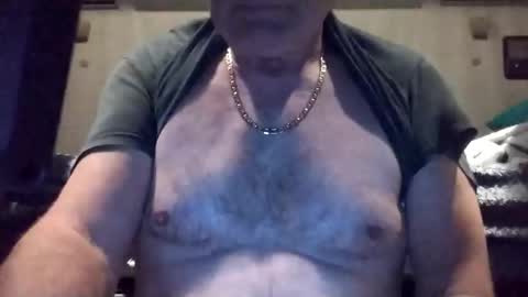 magnit4723 online show from 11/22/25, 02:32