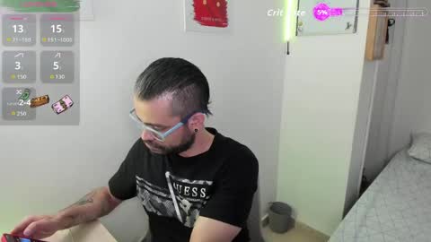 Snapshot of magnus_king chatting on 05/08/26, 02:17 online show from 05/08/26, 02:17