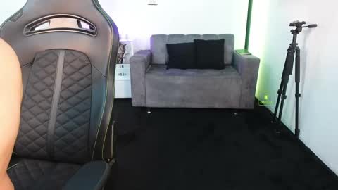 If you want me to use the Lovense please let me know  --    online show from 01/11/26, 06:57