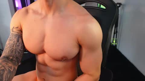 Snapshot of magnus_savage chatting on 02/01/26, 05:00 If you want me to use the Lovense please let me know -- online show from 02/01/26, 05:00