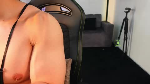 Snapshot of magnus_savage chatting on 02/20/26, 06:41 If you want me to use the Lovense please let me know -- online show from 02/20/26, 06:41