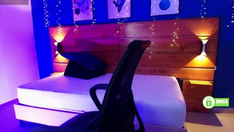 Dani online show from 04/17/26, 11:24