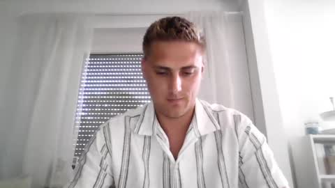 Snapshot of mahrcuhs chatting on 06/29/26, 02:39 mahrcuhs online show from 06/29/26, 02:39