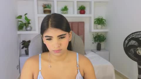 Snapshot of maiaa_ruiz chatting on 05/13/26, 01:30 Maiaa Ruiz online show from 05/13/26, 01:30