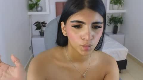 Snapshot of maiaa_ruiz chatting on 06/03/26, 02:33 Maiaa Ruiz online show from 06/03/26, 02:33