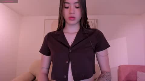  Maia  online show from 11/15/25, 11:18