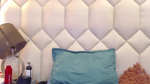 Maia  online show from 01/23/25, 06:45