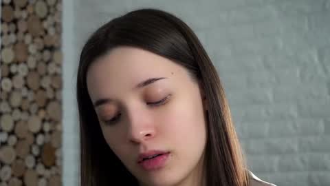 Lucy online show from 02/07/25, 04:27