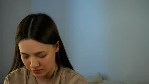 Lucy online show from 03/04/25, 07:19