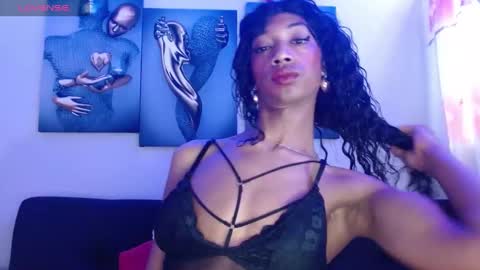 Bella Maidi online show from 12/24/24, 02:22