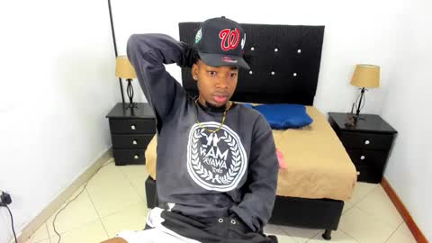 Snapshot of maikol_monstercock chatting on 09/30/25, 05:18 M A I K O L -- M O N S T E R C O C L online show from 09/30/25, 05:18