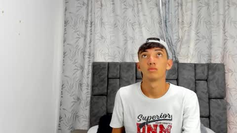 Maikol online show from 12/21/25, 12:23