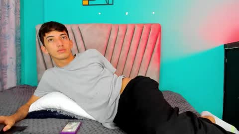 Maikol online show from 03/15/26, 12:22