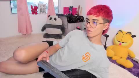 maiky_cooper01 online show from 02/22/26, 08:51