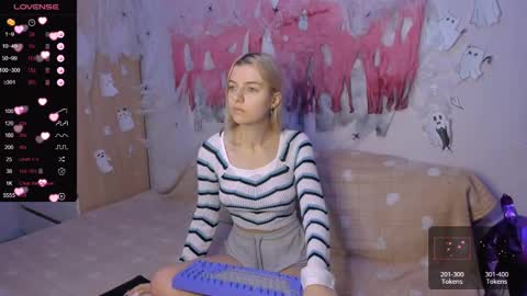 Your kitty online show from 12/12/24, 02:59