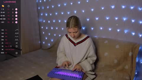 Your kitty online show from 02/21/25, 03:54