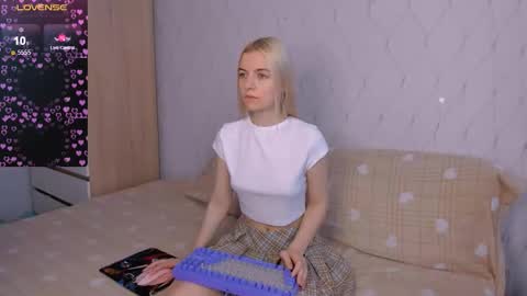 Your kitty online show from 02/07/26, 03:32