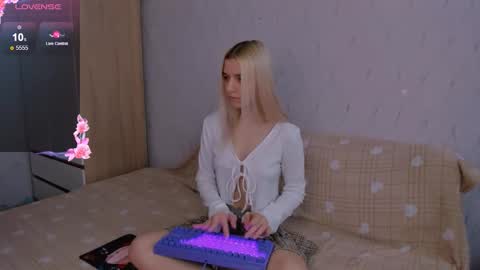 Your kitty online show from 03/07/26, 03:47