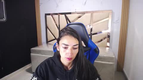 Maily online show from 12/17/25, 02:50