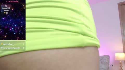 Snapshot of mailywindsor chatting on 12/16/24, 04:49 Maily online show from 12/16/24, 04:49